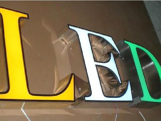 攀枝花介绍LED招牌的基础知识。